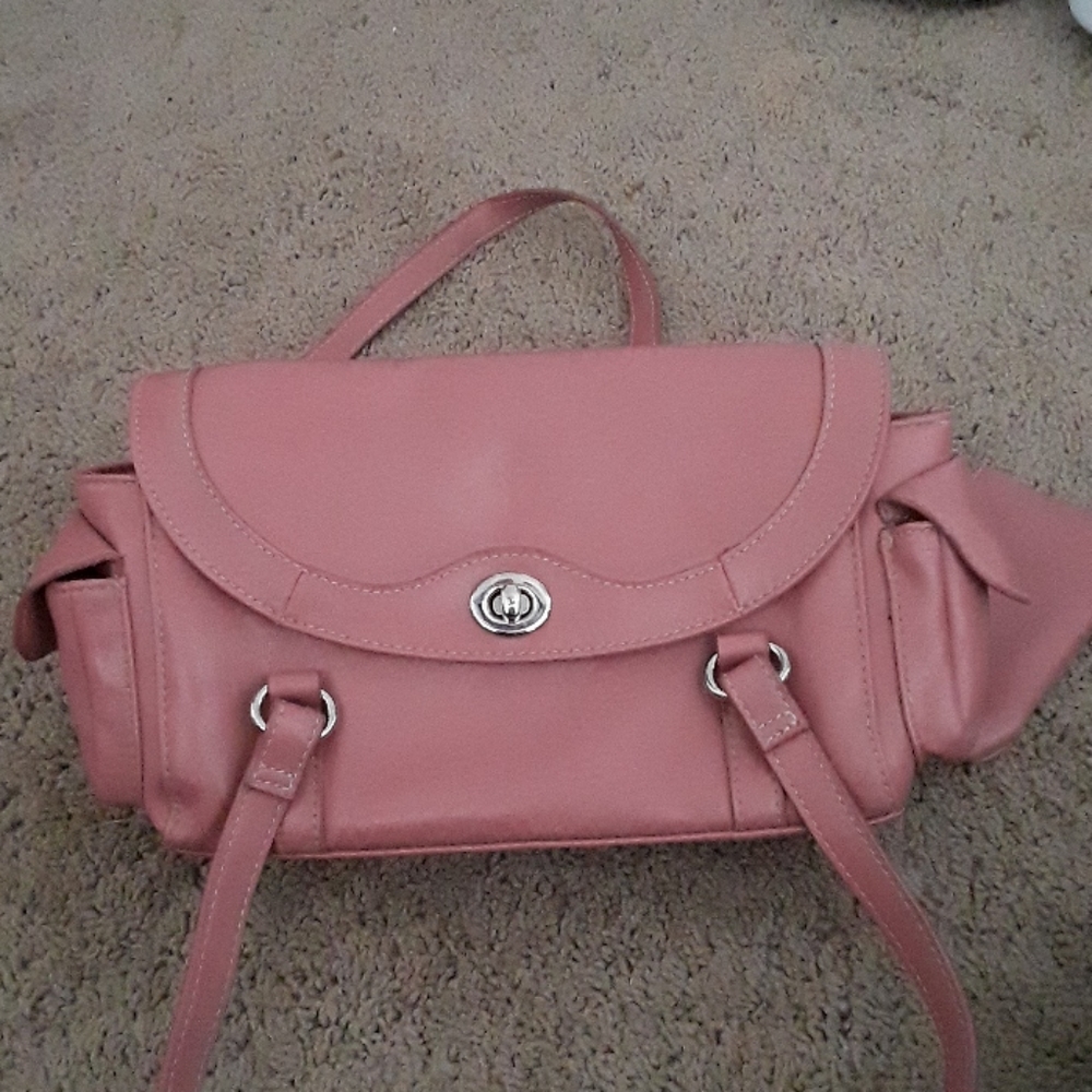 Cute Pink Purse - Picture 3 of 11